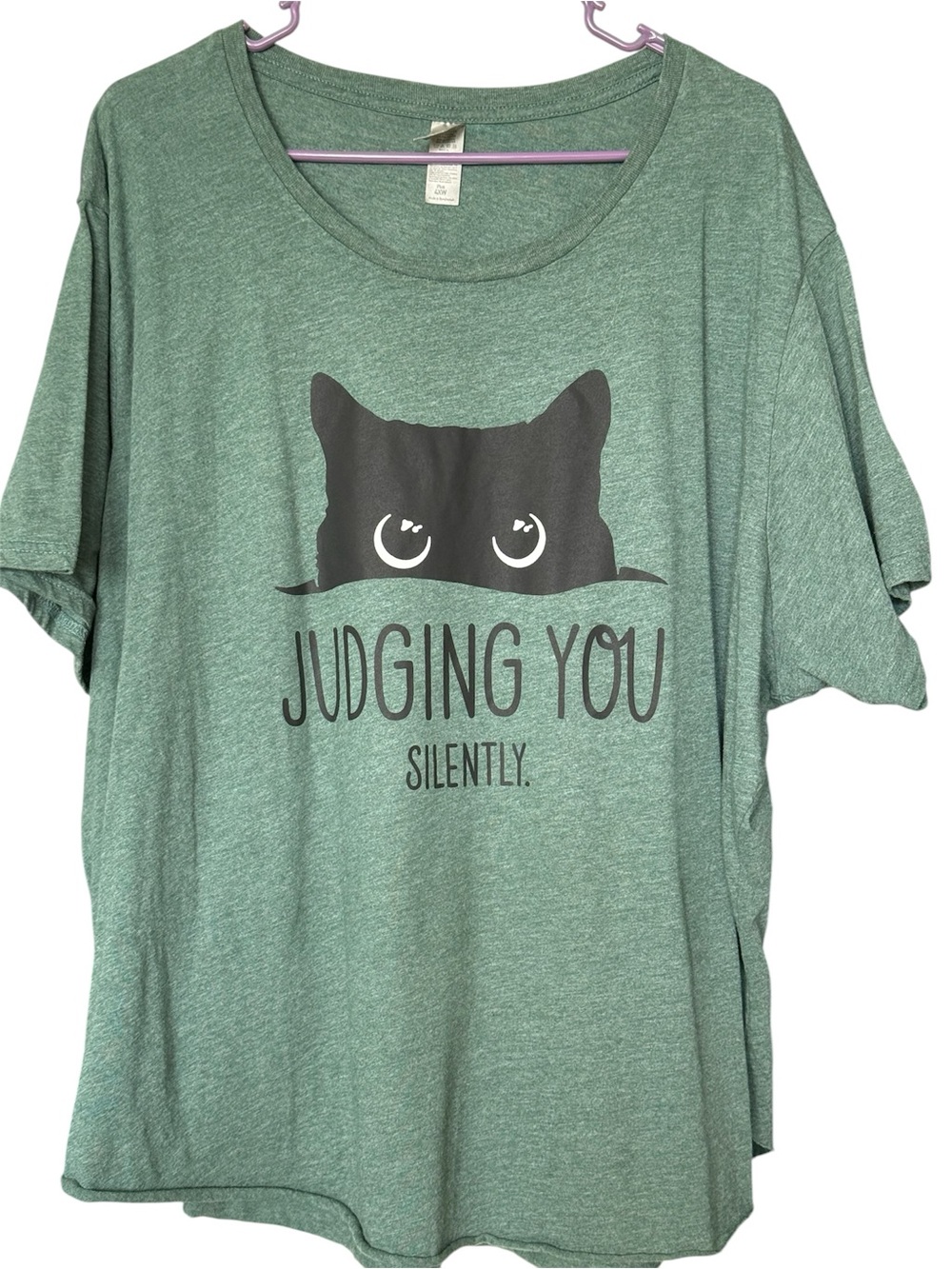 “Judging You Silently” Cat T-Shirt Size 4XL In good condition